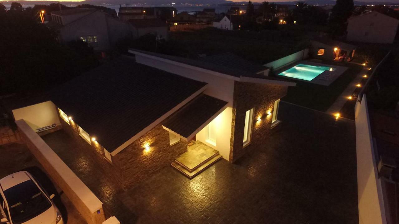 Casa Rural Con Piscina Vina De Millan O Grove Exterior foto
